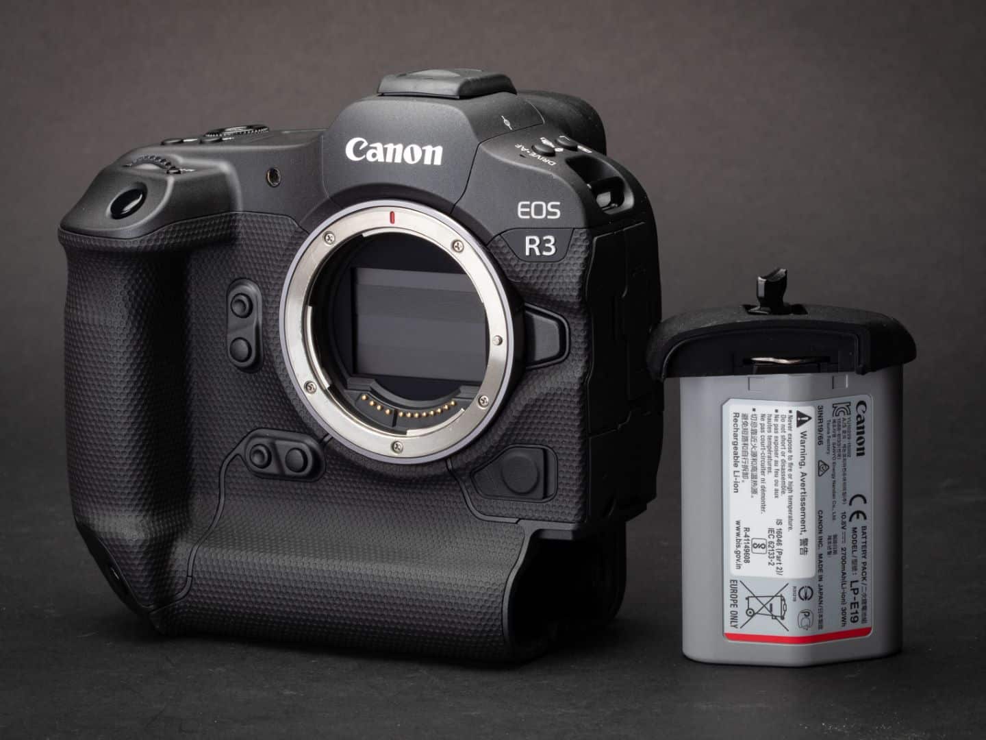 Canon EOS R3 04