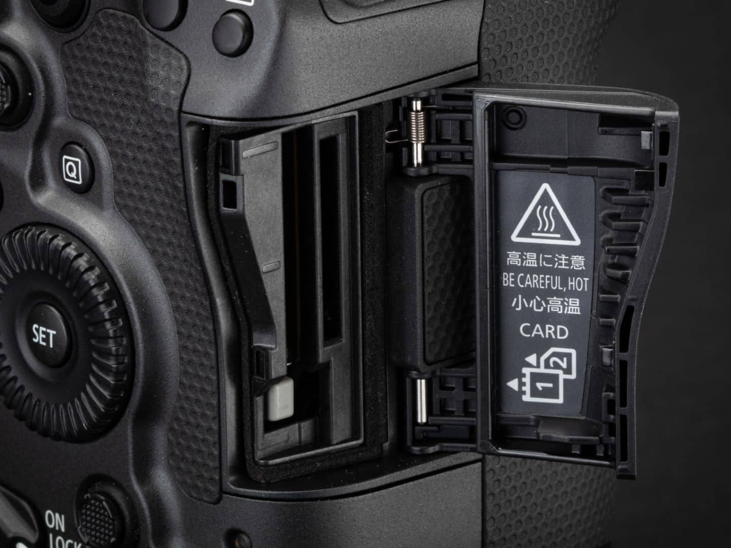 Canon EOS R3 08