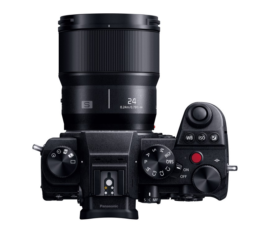 Lumix S 24mm F1 8 04