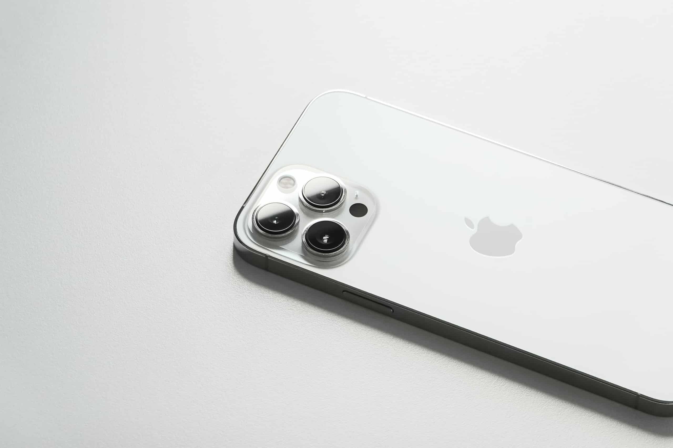 Thông số về bộ ba camera mới trên iPhone 13 Pro Max