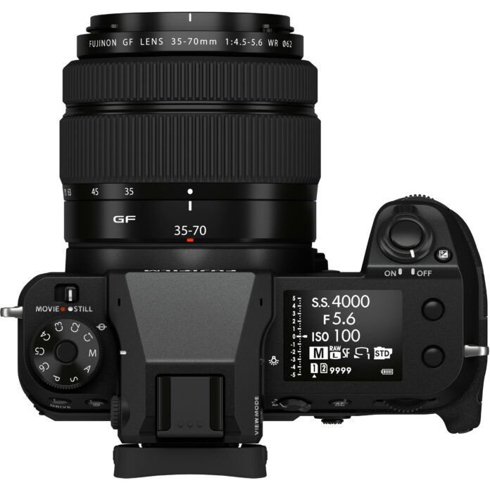 Máy ảnh Fujifilm GFX 50S II với ống kính GF 35-70mm
