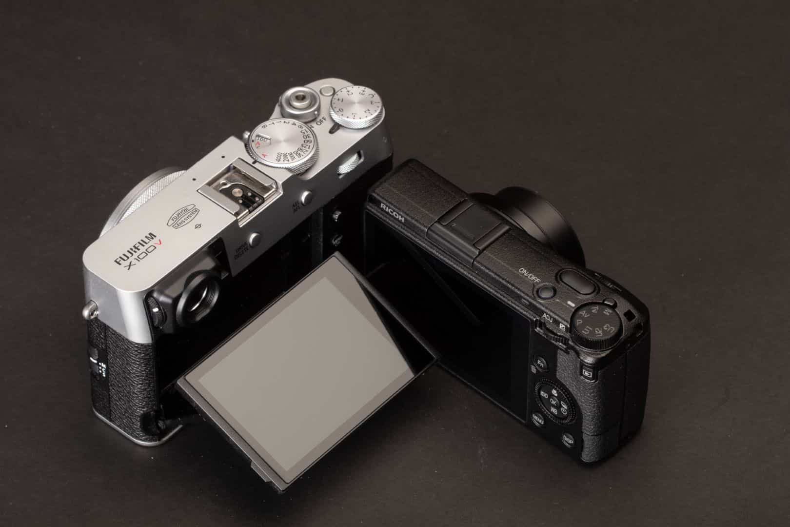Fujifilm X100V vs Ricoh GR IIIx 04