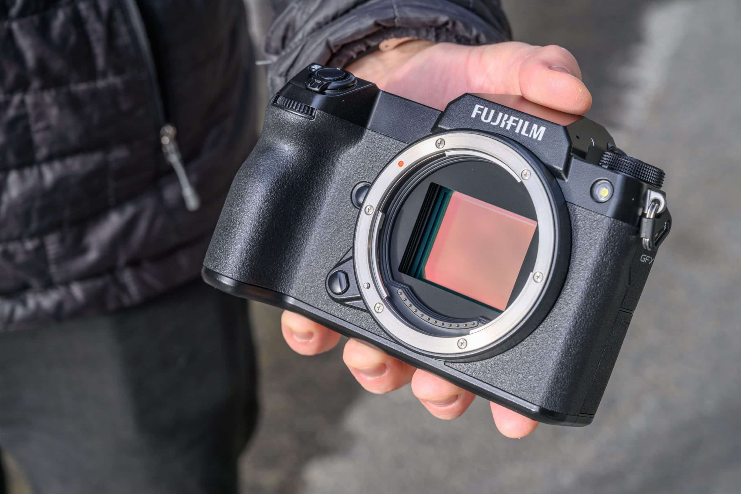 Fujifilm Bắc Âu hé lộ máy ảnh GFX với cảm biến xếp lớp, liệu nó sắp được ra mắt?