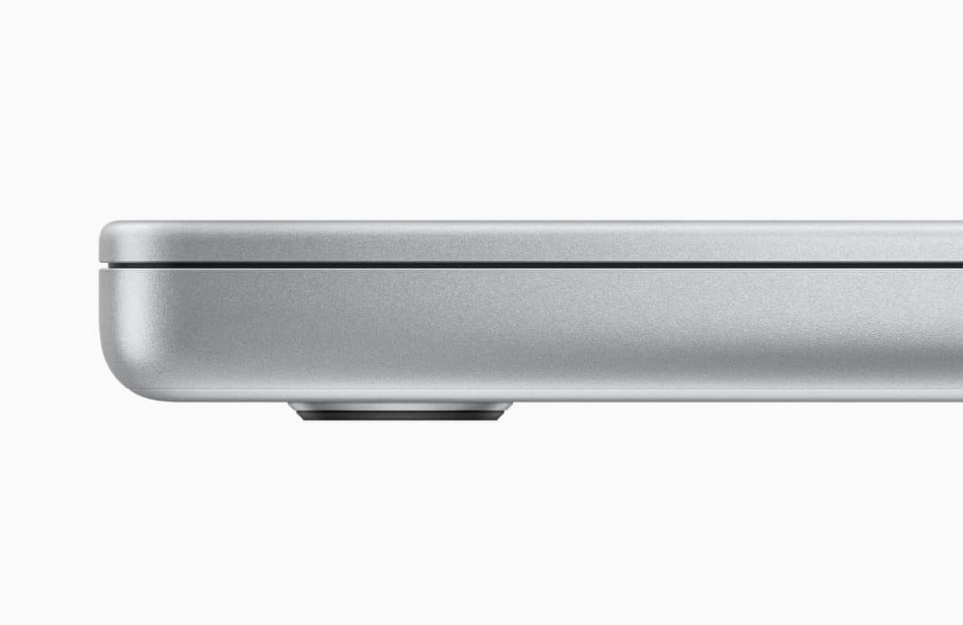 MacBook Pro 14 inch 16 inch 2021 12 1068x694 1