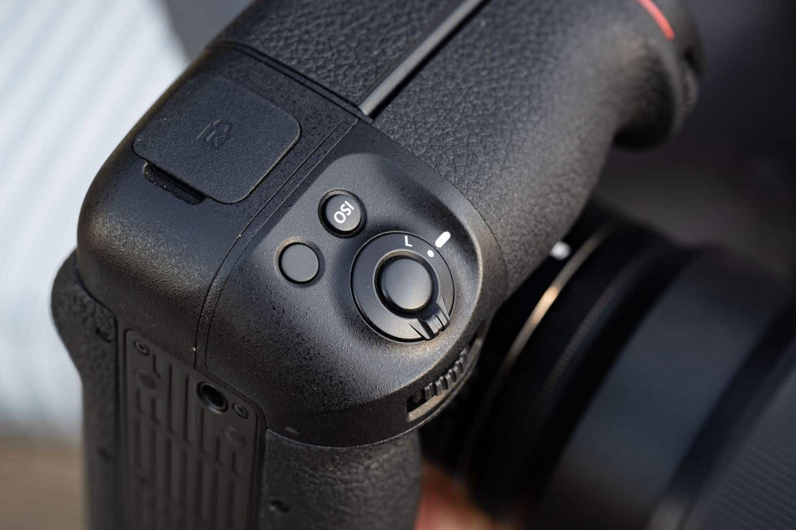 Nikon Z9 ra mắt, máy ảnh full frame cao cấp với cảm biến 45.7MP và tốc độ chụp 120fps, quay phim 8K