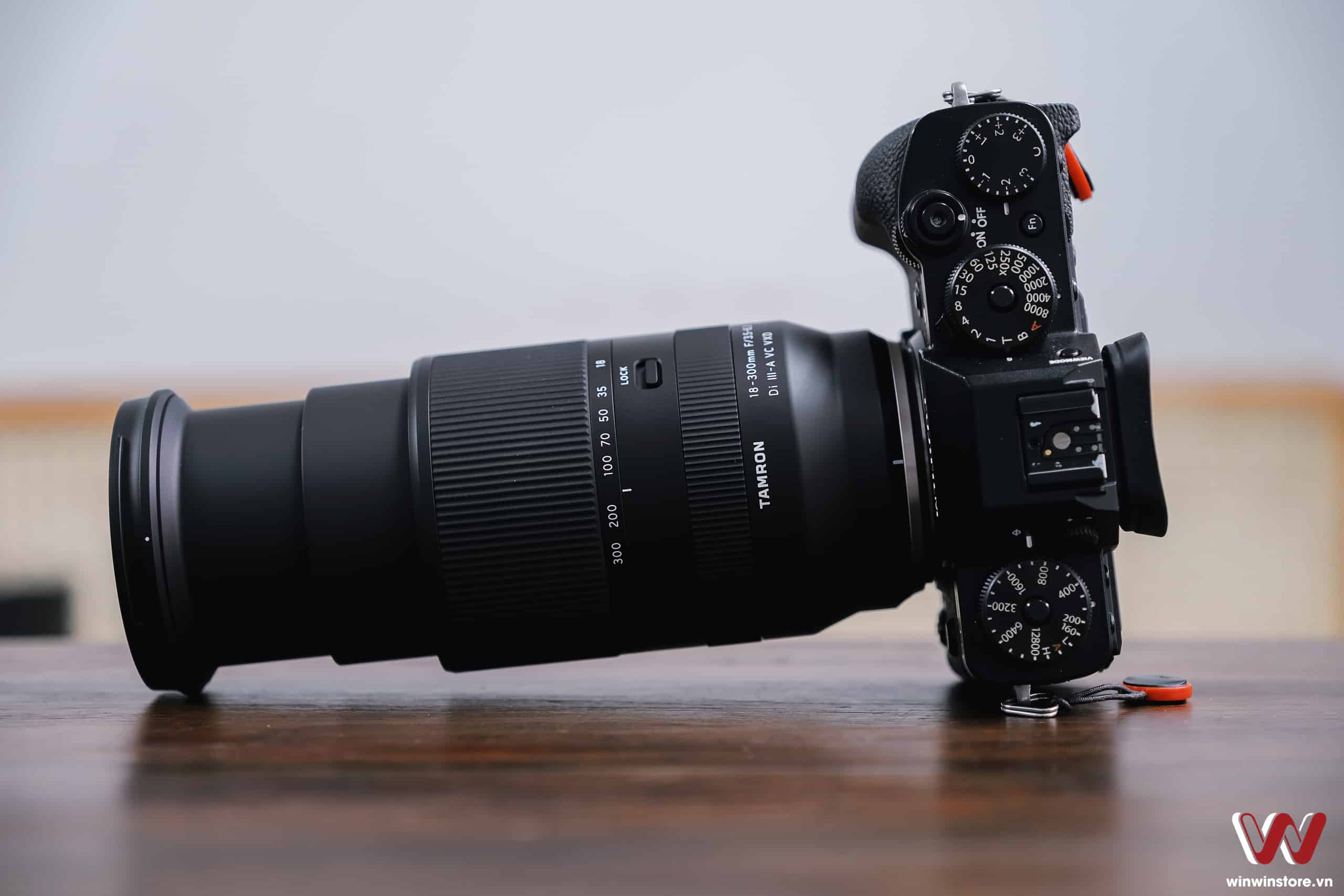 Ống kính Tamron 18-300mm F3.5-6.3 Di III-A VC VXD cho Fujifilm X