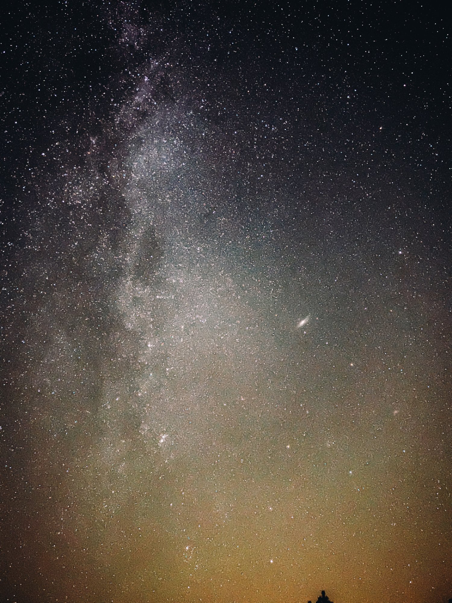 Ảnh chụp Milky Way từ iPhone 13 Pro Max cho thấy sức mạnh cảm biến và ProRAW