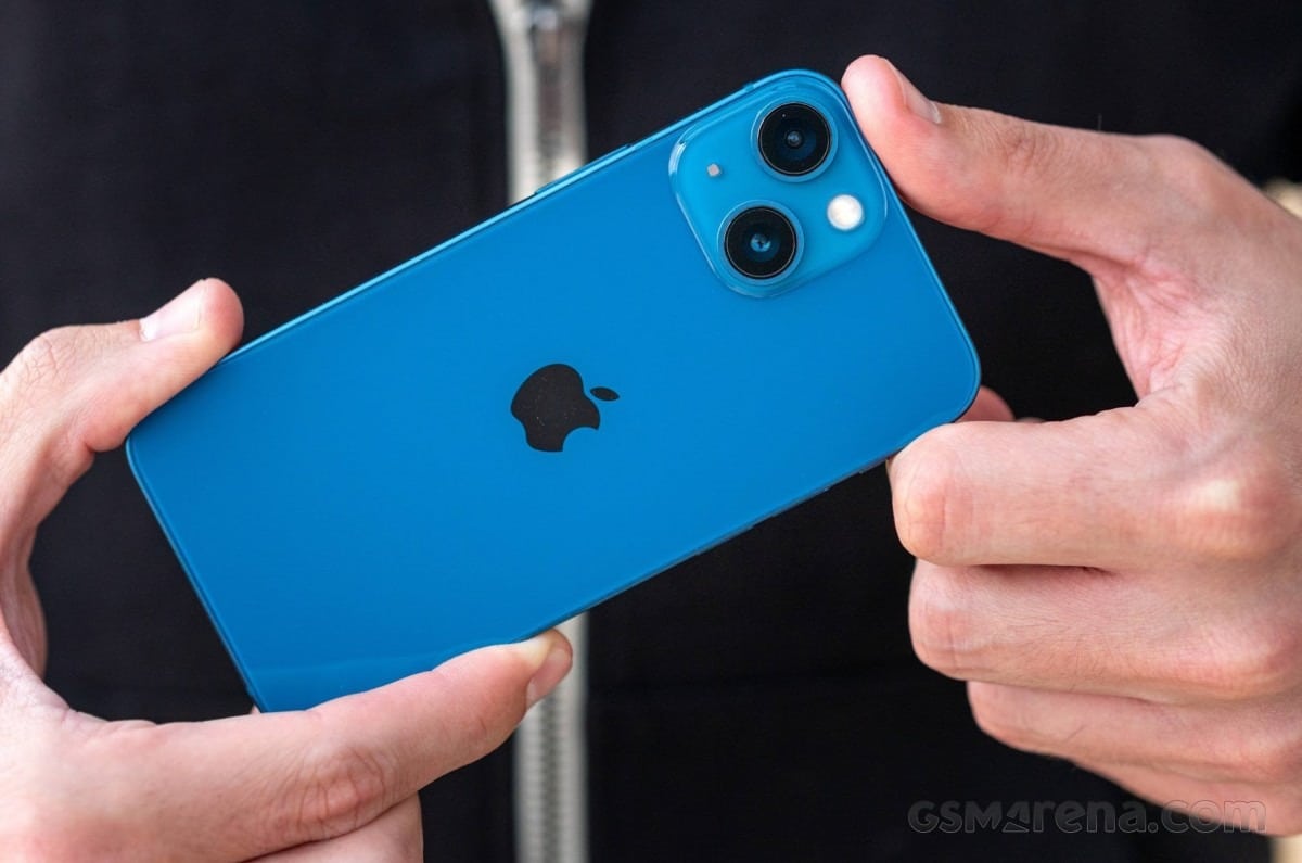 iphone 13 mini camera