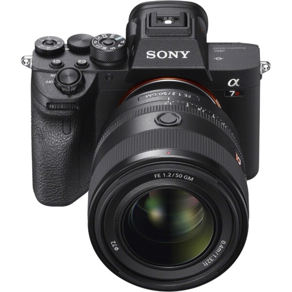 Ống kính Sony FE 50mm F1.2 GM