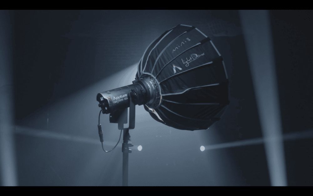 Aputure LS 60x Bi Color LED Light 02