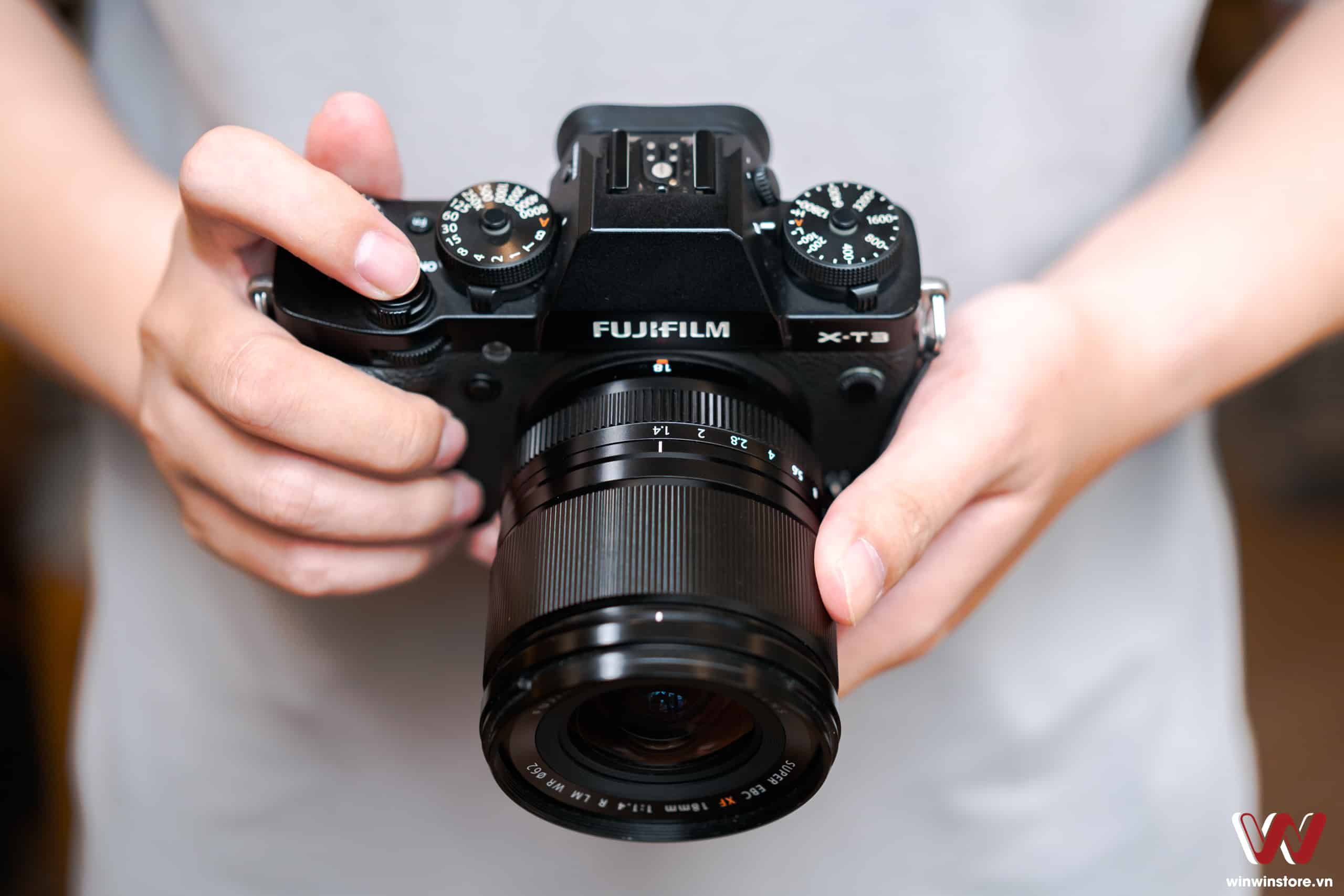 Ống kính Fujifilm XF 18mm F1.4 R LM WR