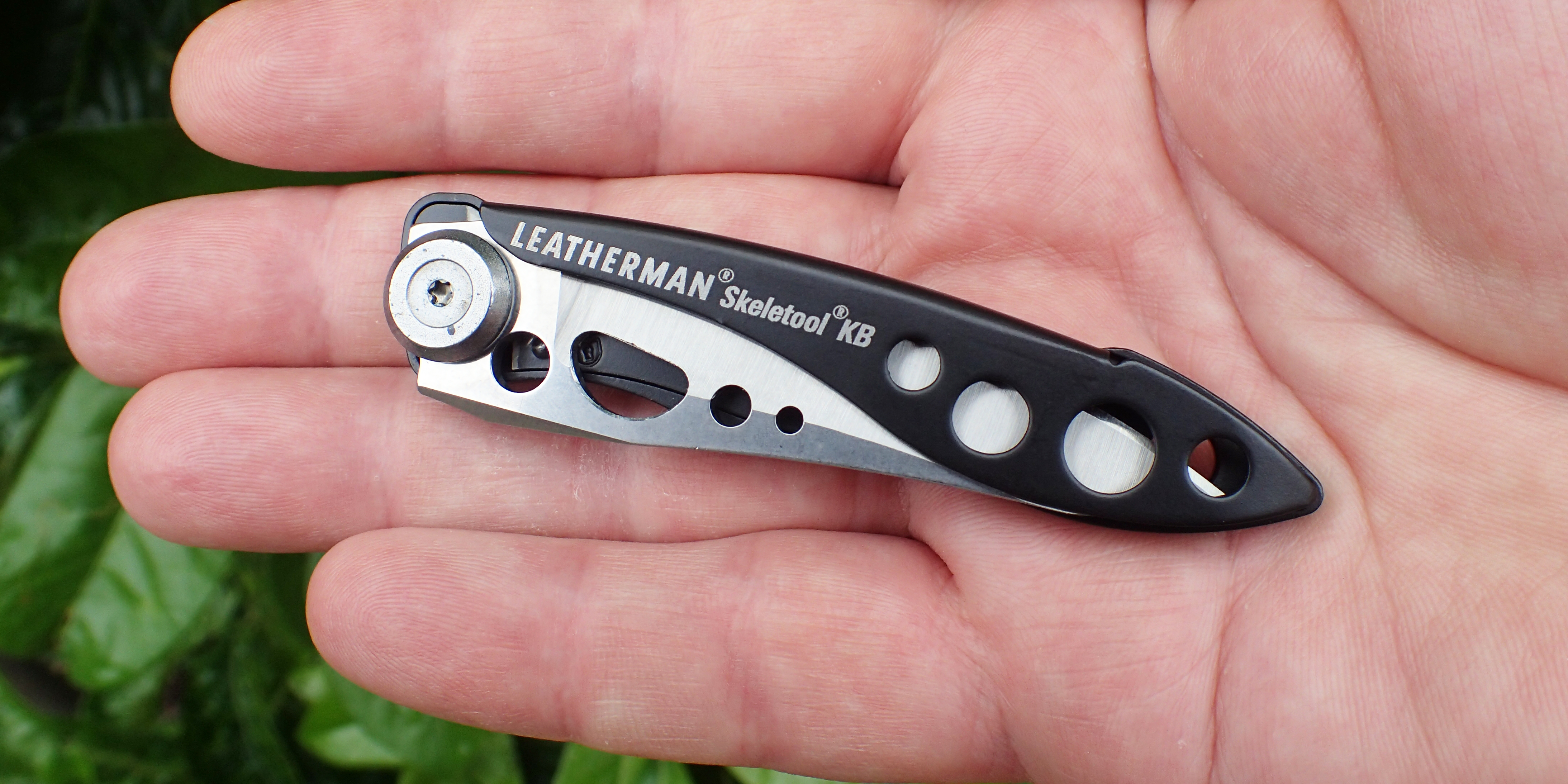 Leatherman Skeletool KB Folding Knife 01