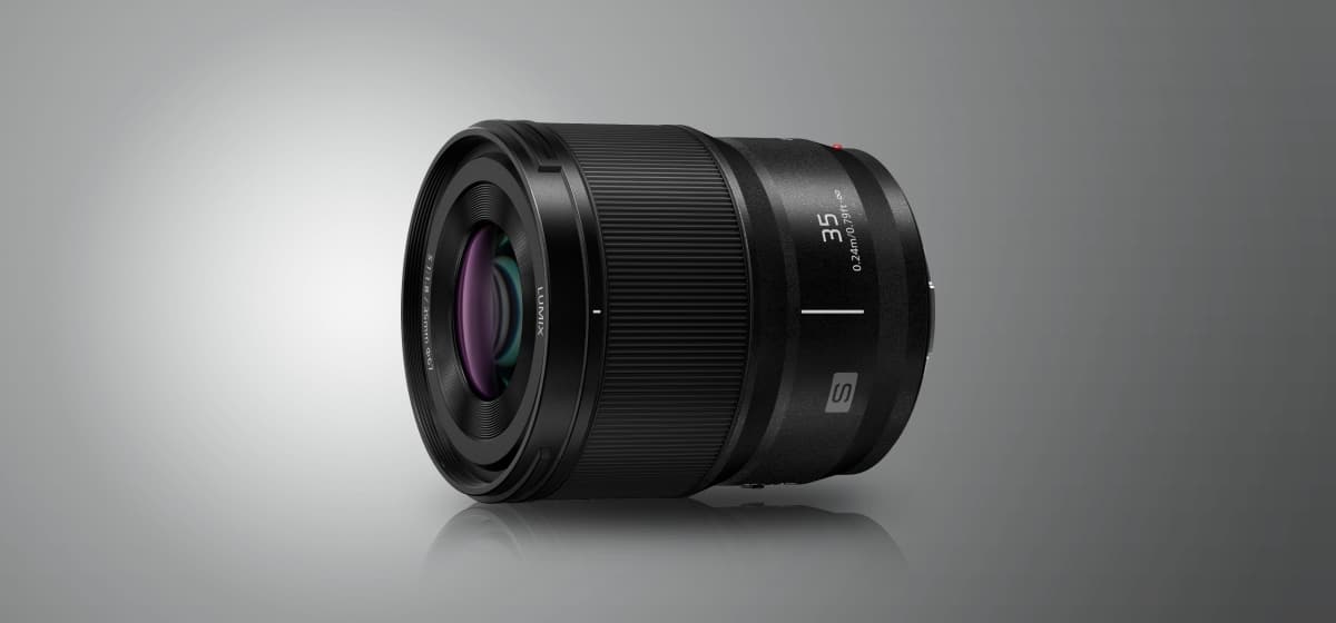 Panasonic ra mắt ống kính Lumix S 35mm F1.8 ngàm L