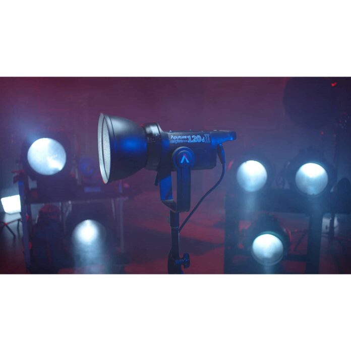 Đèn Aputure LS C120D II LED Light Kit (V-Mount)