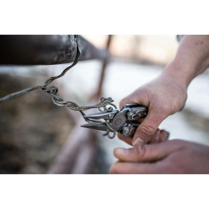 Kềm đa năng Leatherman FREE P4