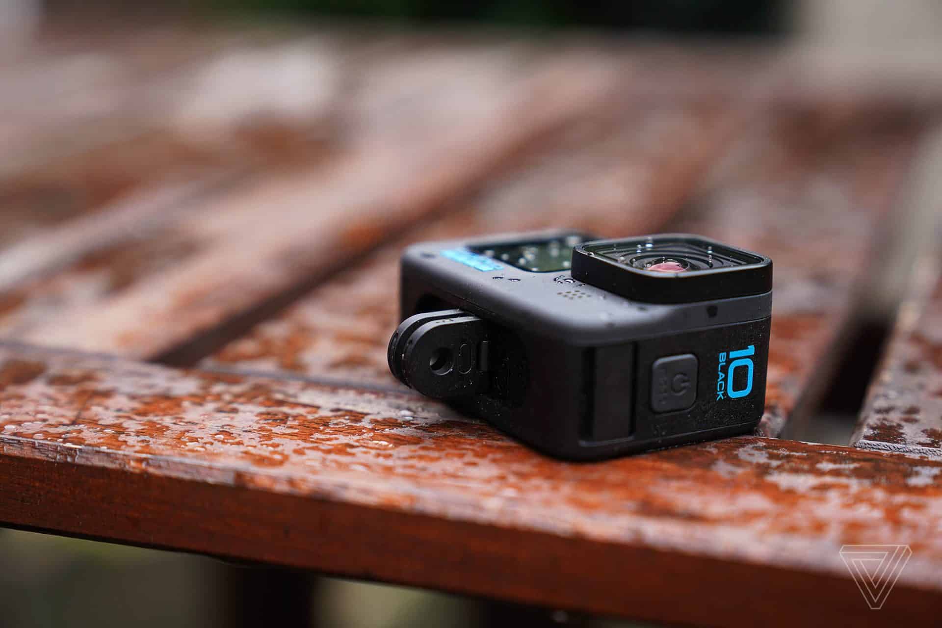 GoPro Hero10 cập nhật firmware hỗ trợ Max Lens Mod, quay 5.3K SuperView và quay 24p