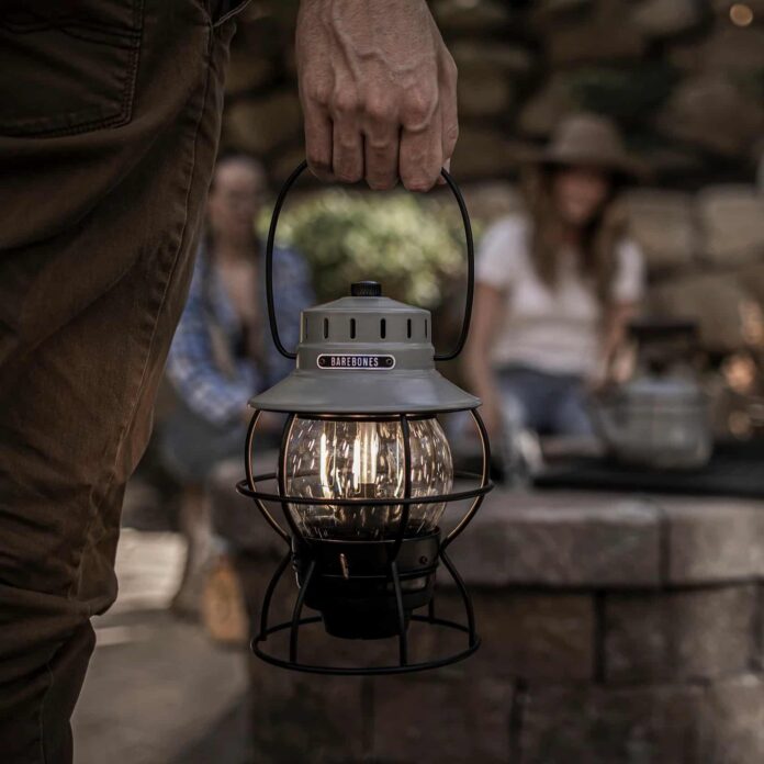 Đèn dã ngoại Barebone Railroad Lantern