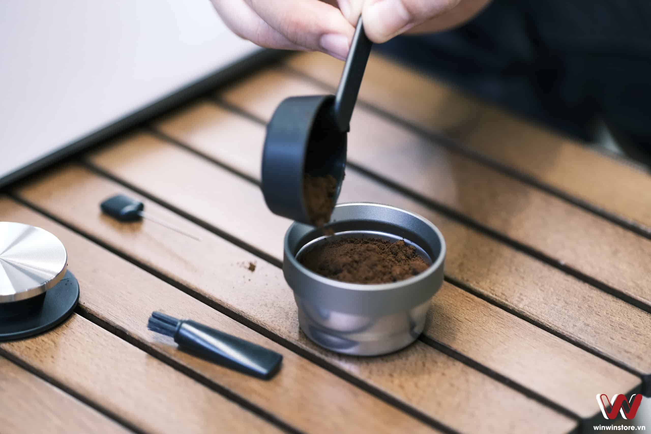 Trên tay dụng cụ pha cà phê Wacaco Picopresso: Pha chế Espresso bằng tay tại nhà, nhỏ gọn và cao cấp có ngay ly cà phê khi cần