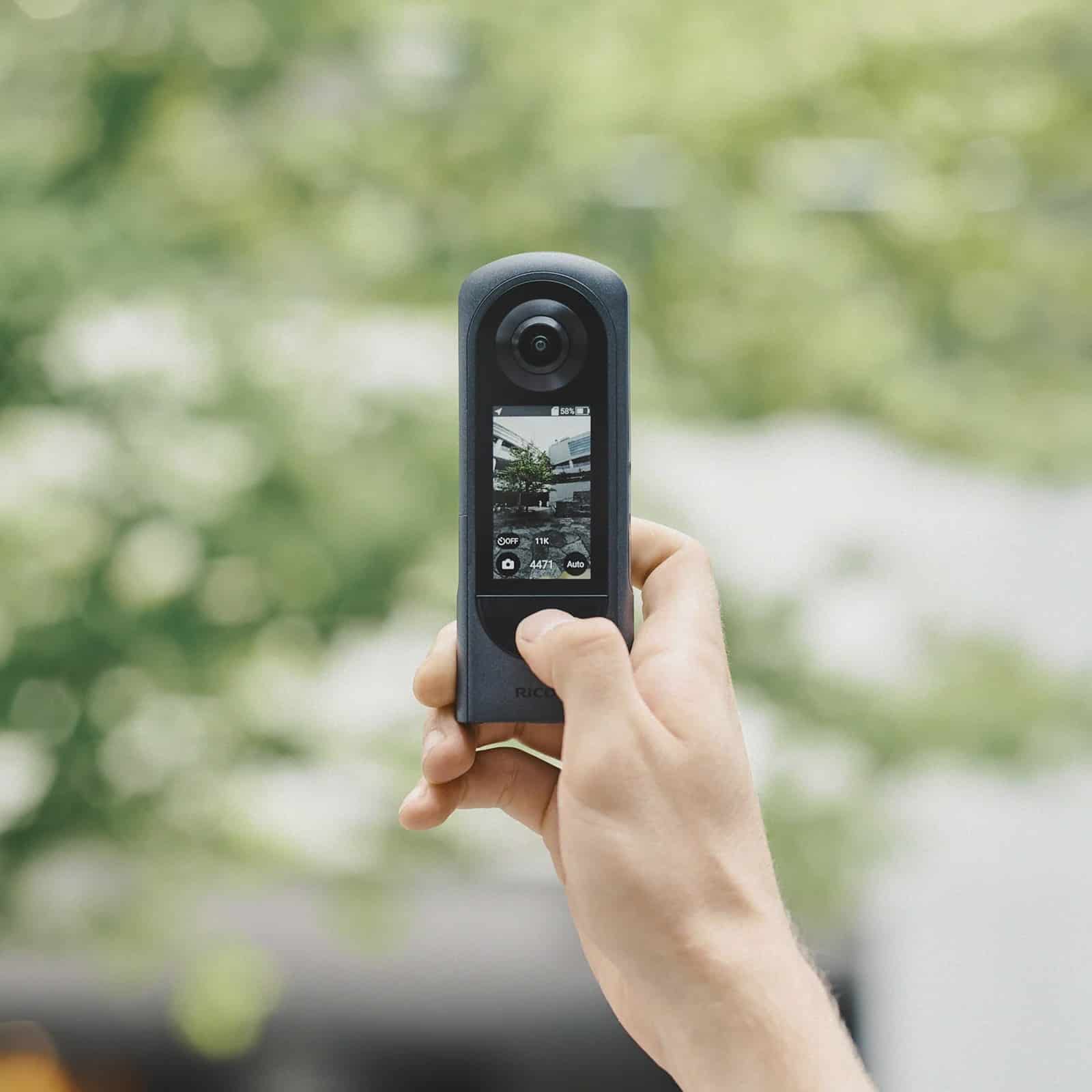 Ricoh Theta X 02