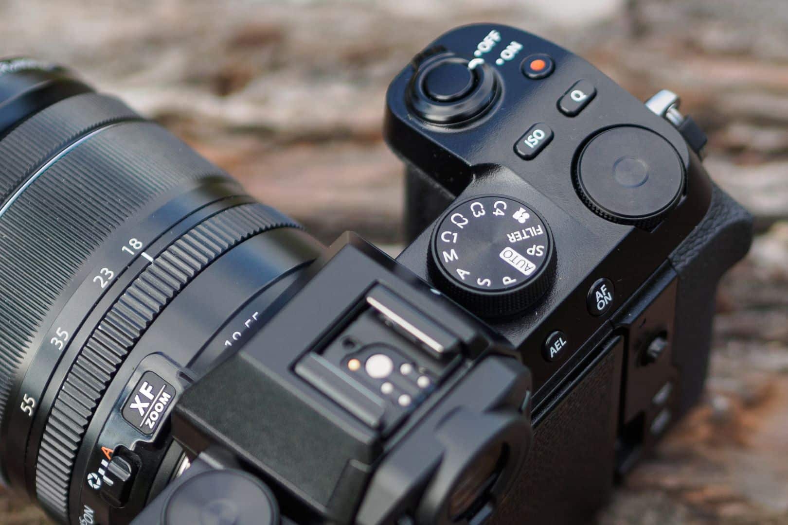 Máy ảnh Fujifilm X-S10: Lựa chọn đa dụng nhất cho tất cả mọi người