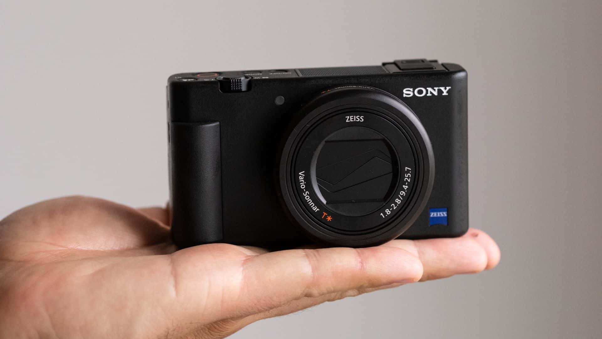 Máy ảnh Sony ZV mới sẽ có cảm biến 20MP và ống kính 20mm fixed