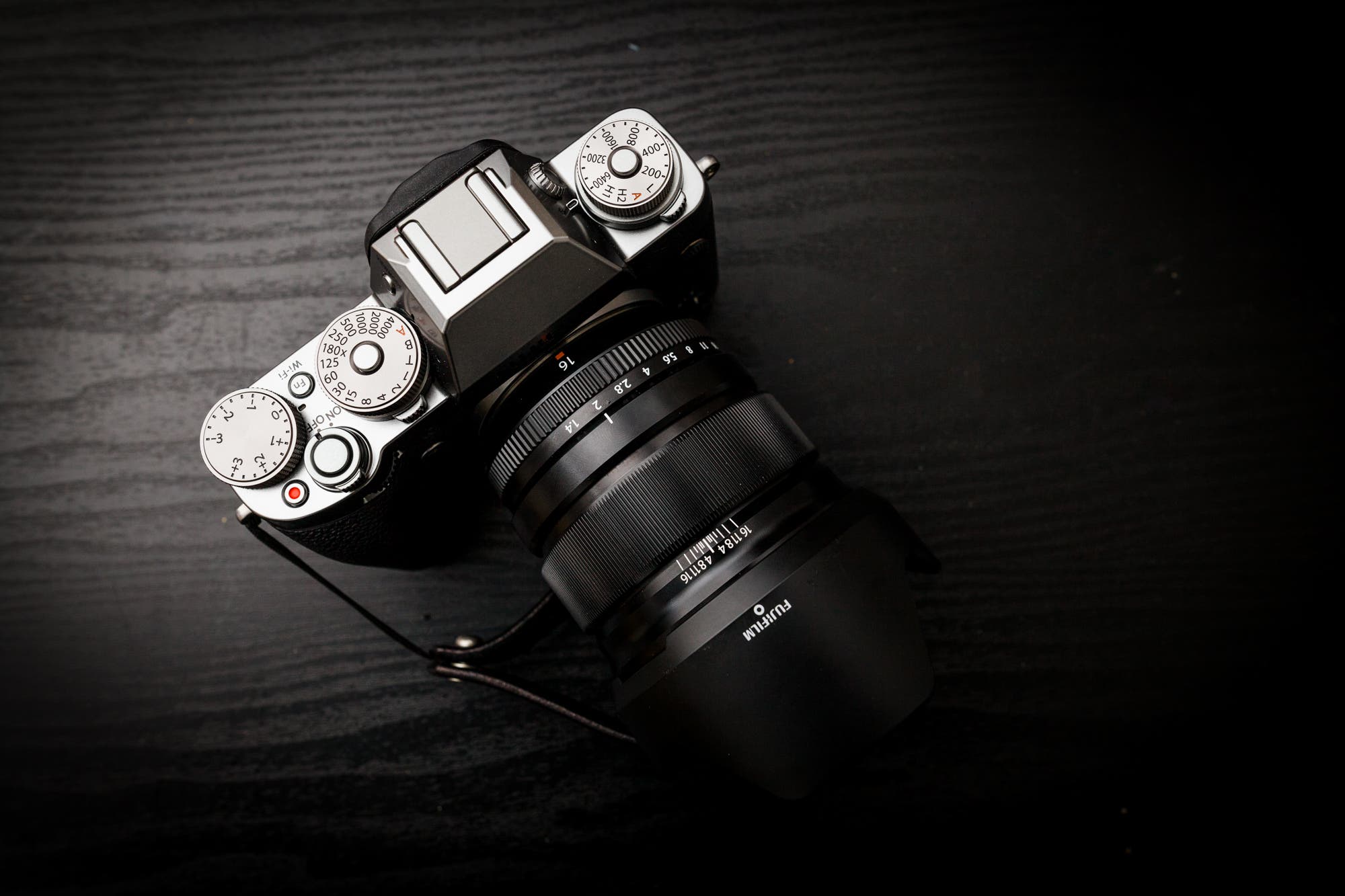 So sánh Sigma 16mm F1.4 với Fujifilm XF 16mm F1.4, đâu là ống kính góc rộng tốt nhất cho người dùng Fujifilm