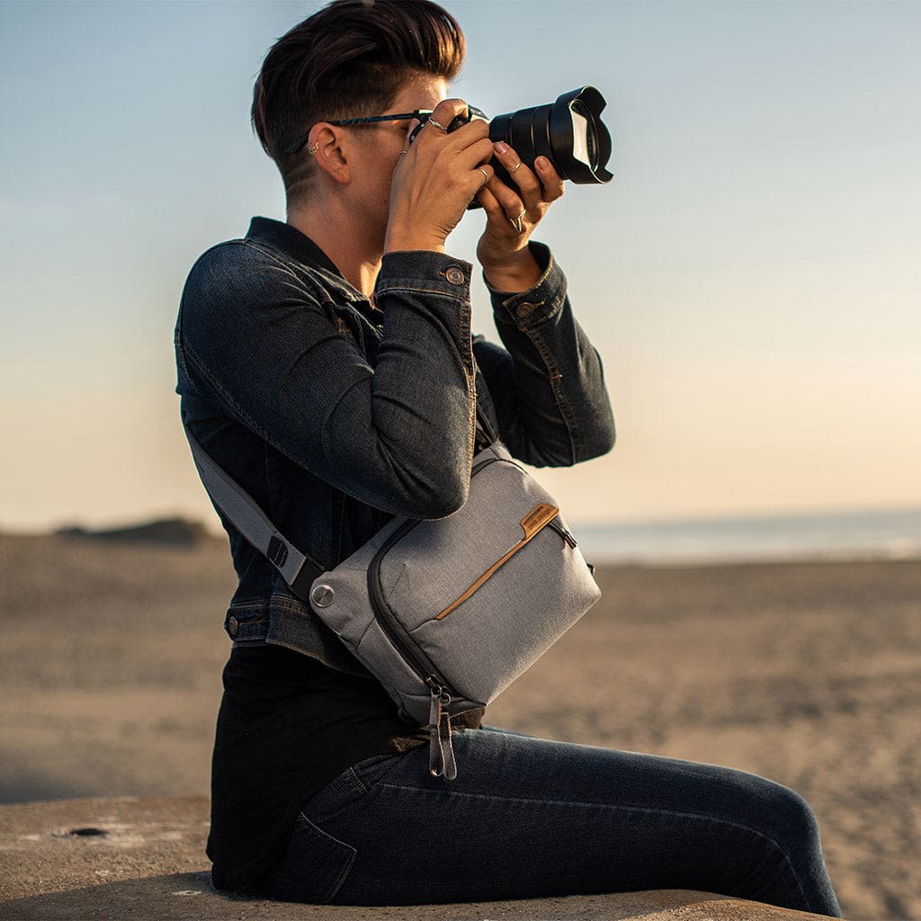 Peak Design Everyday Sling 3L v2 Ash 02