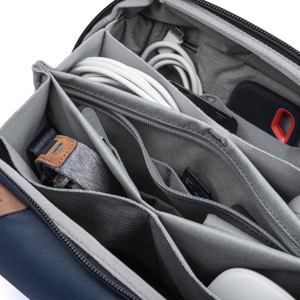 Peak Design Tech Pouch 2L Midnight 02