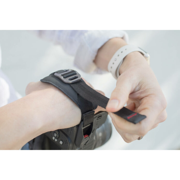 Dây đeo máy ảnh Peak Design Clutch