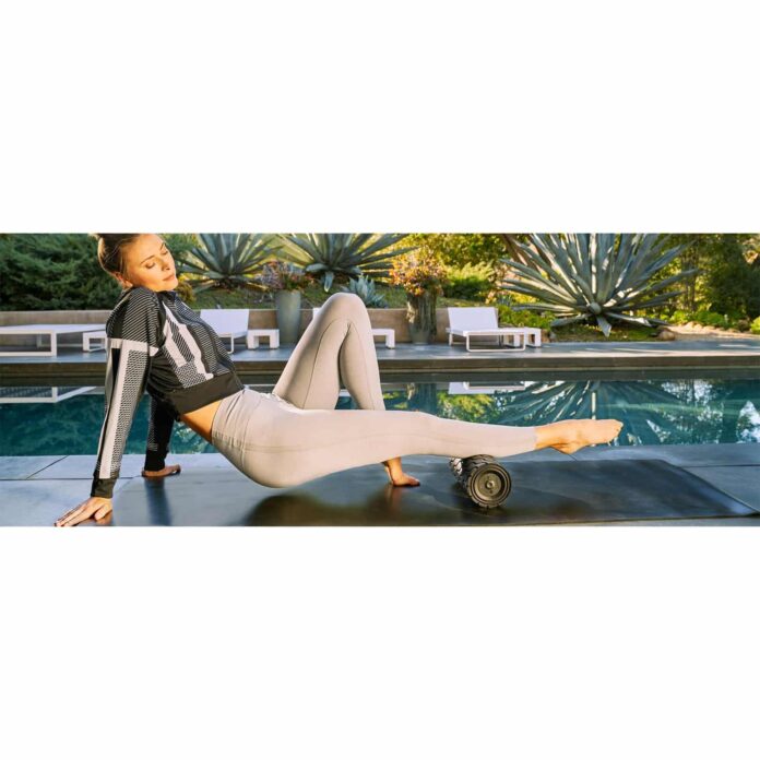 Máy massage Theragun Wave Roller