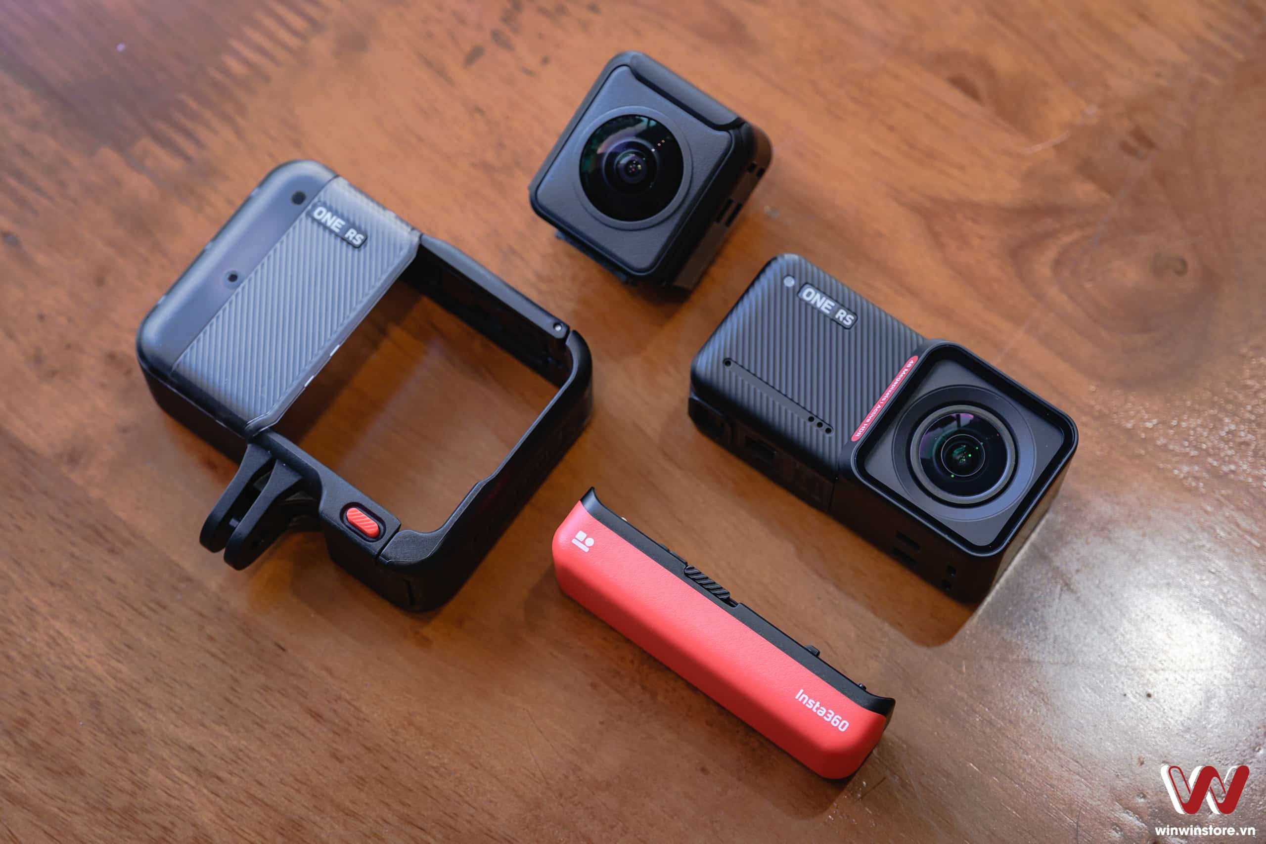 Insta360 ONE RS winwinstore 0898