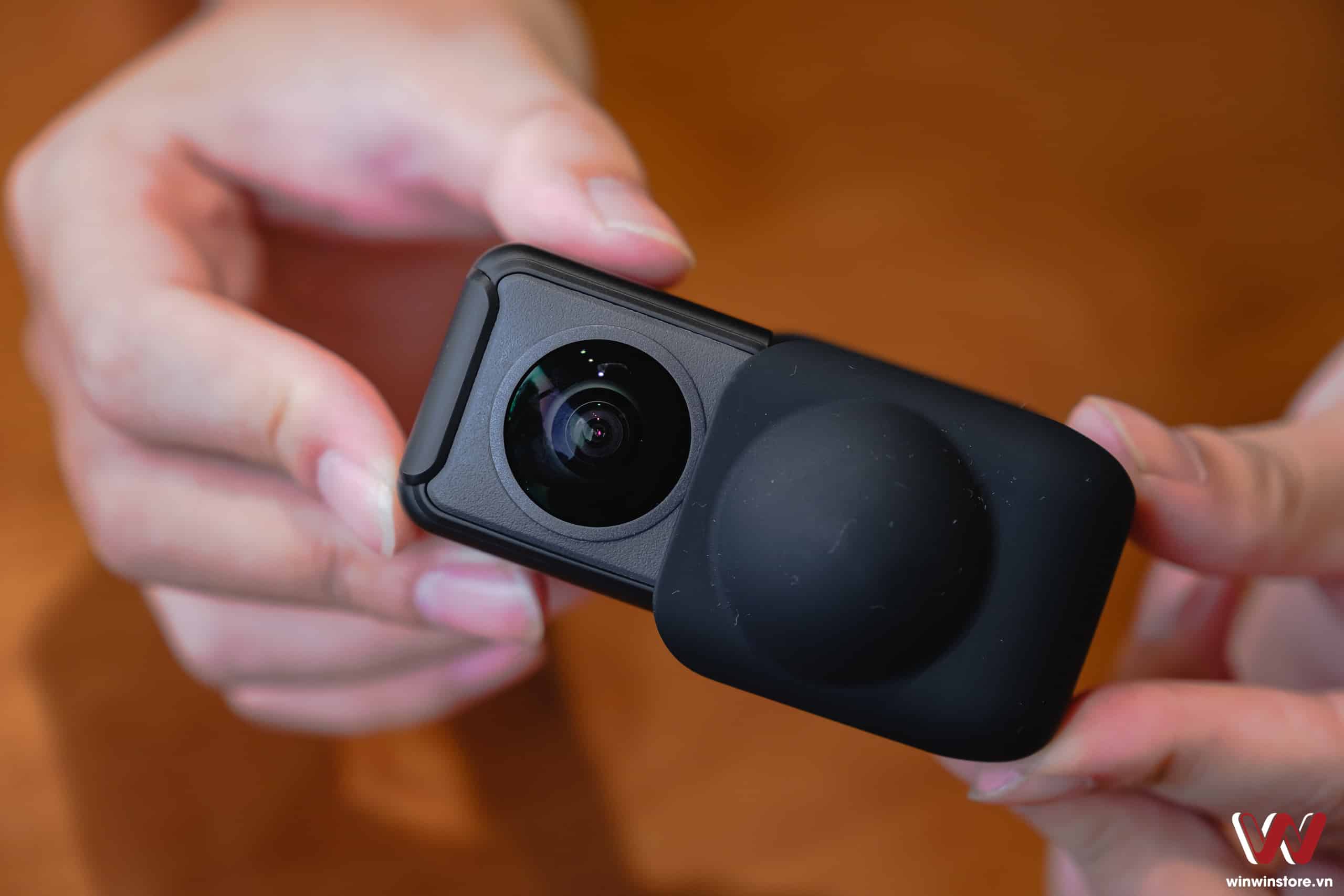 Camera hành động Insta360 ONE RS Twin Edition