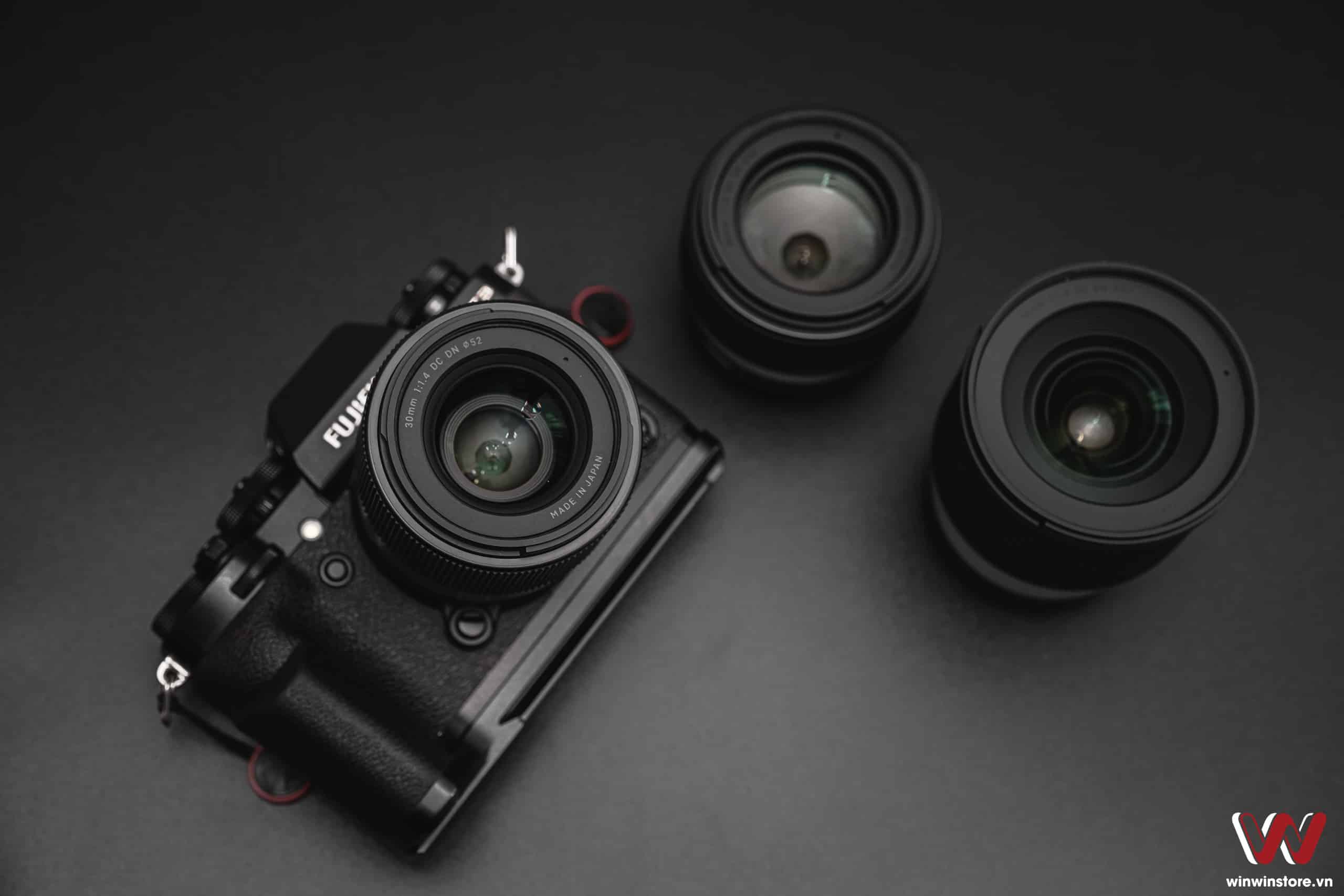 Trên tay ống kính Sigma 30mm F1.4 DC DN Contemporary cho Fujifilm: Hoàn thiện tốt và giá cũng tốt nữa