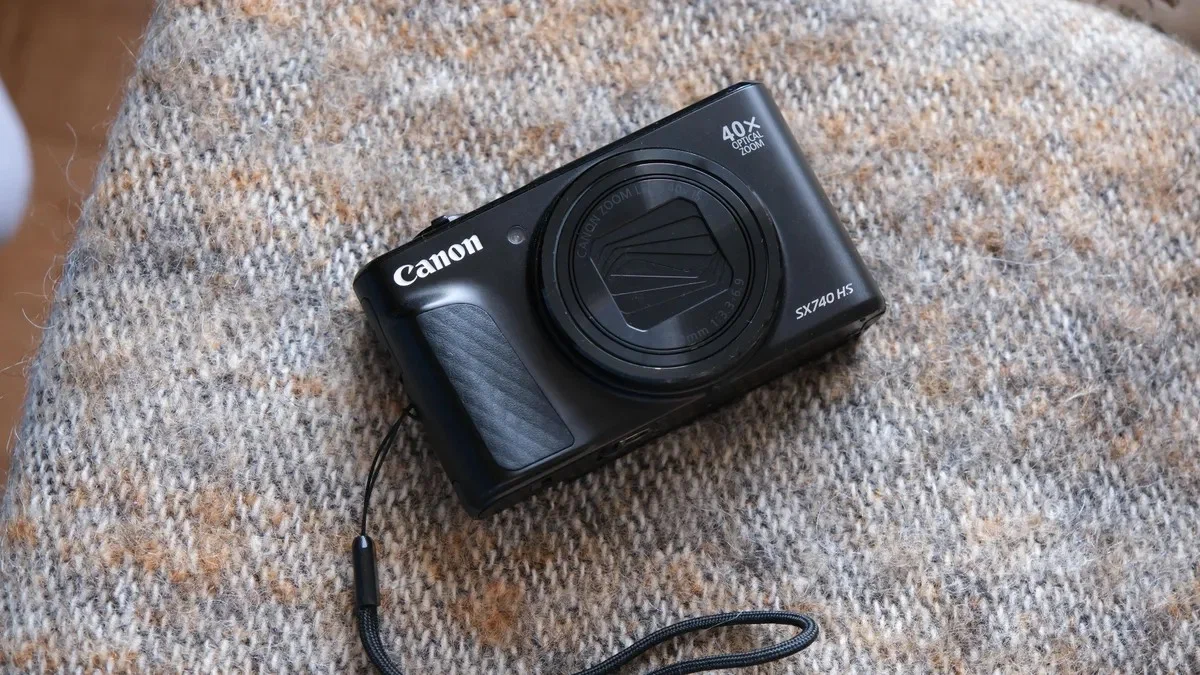 9 canon powershot sx740 hs