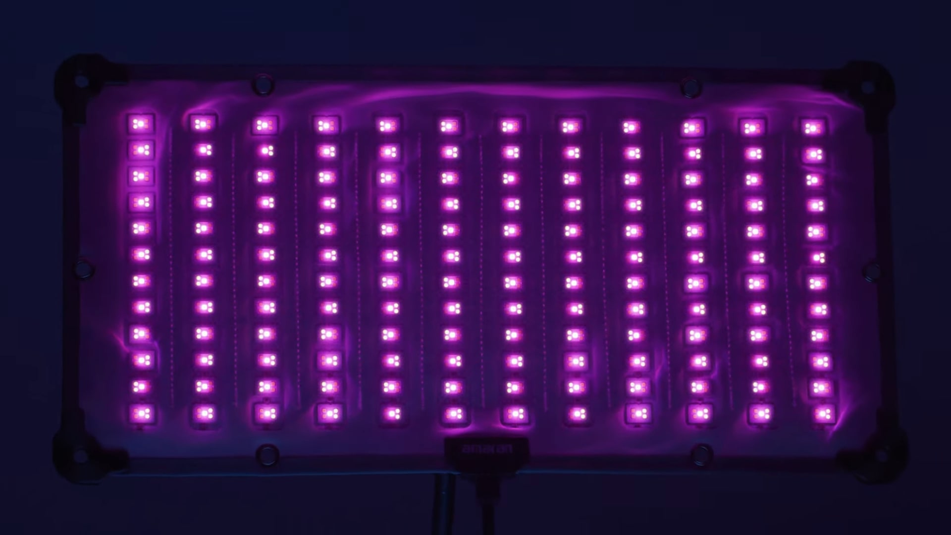 Đèn vải amaran F21c RGBWW LED Mat (V-Mount)
