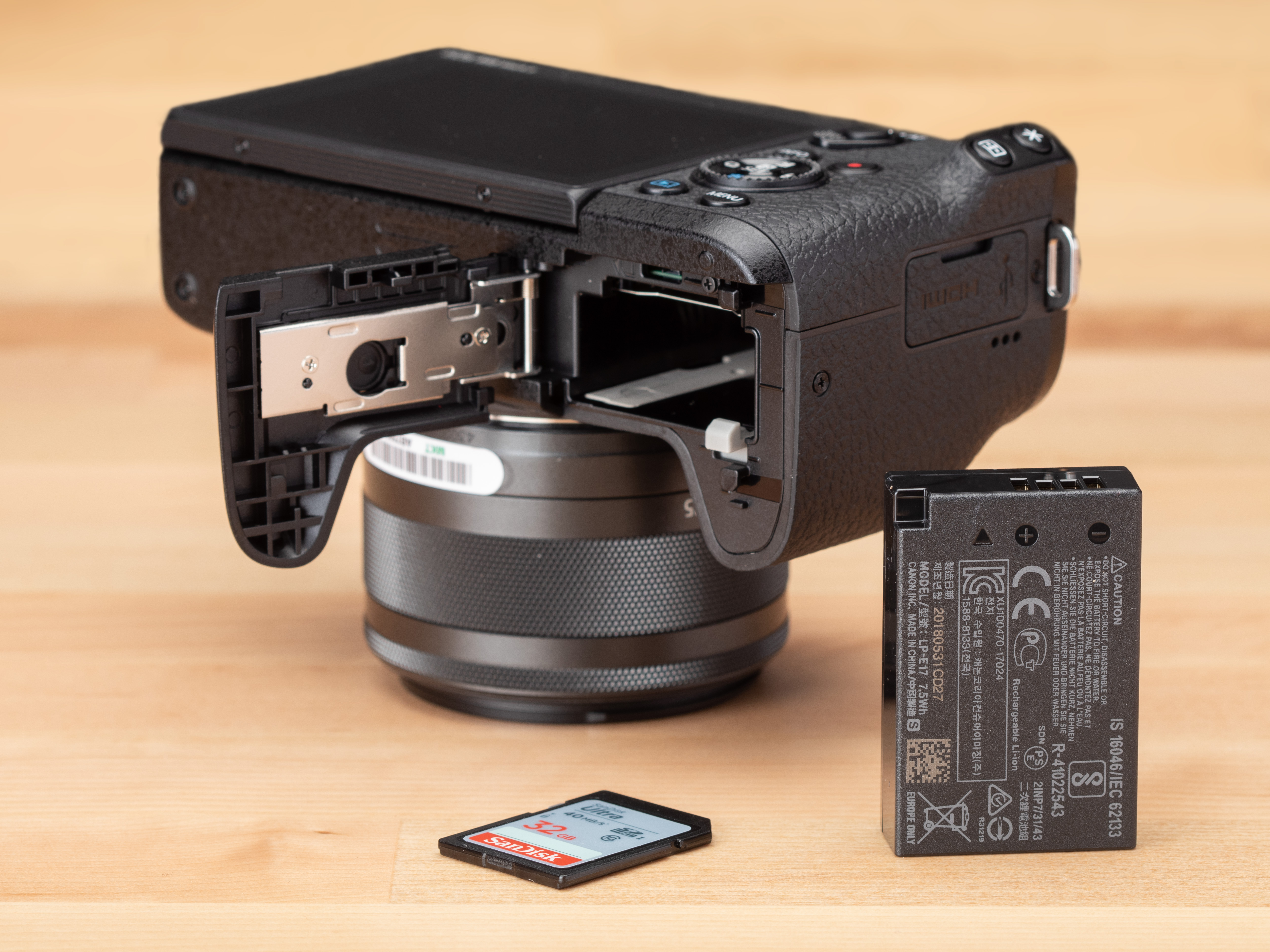 Canon EOS M6 Mark II 01