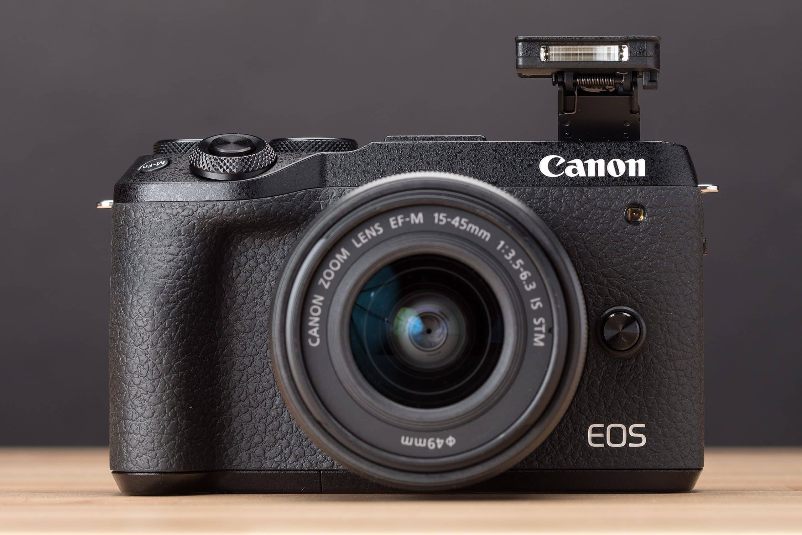 Máy ảnh Canon EOS M6 Mark II với ống kính 18-150mm (Silver)