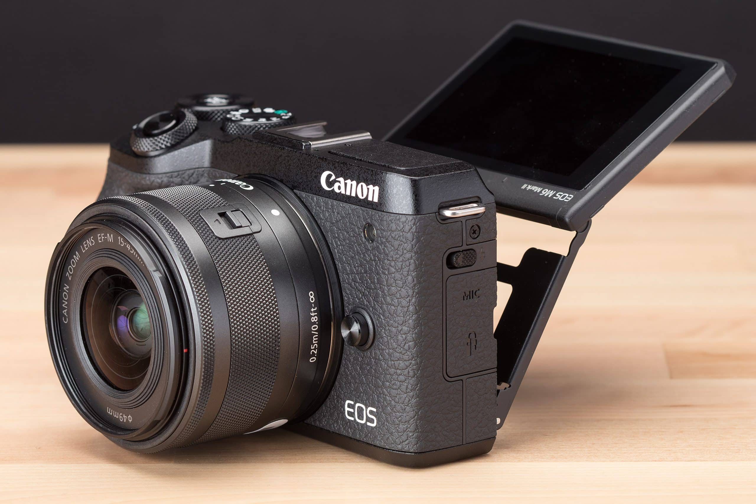 Máy ảnh Canon EOS M6 Mark II với ống kính 18-150mm (Black)