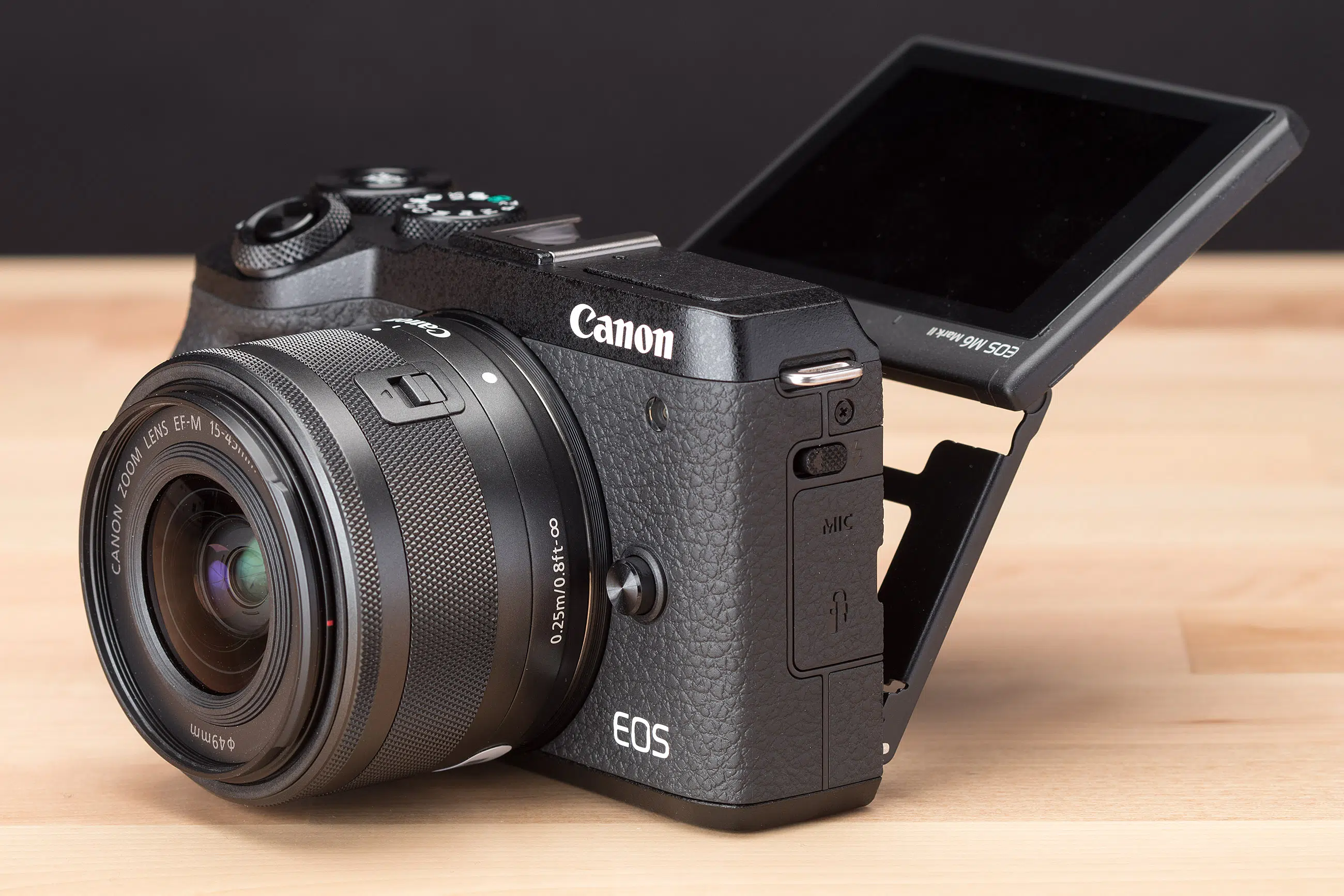 Máy ảnh Canon EOS M6 Mark II với ống kính 15-45mm (Silver)