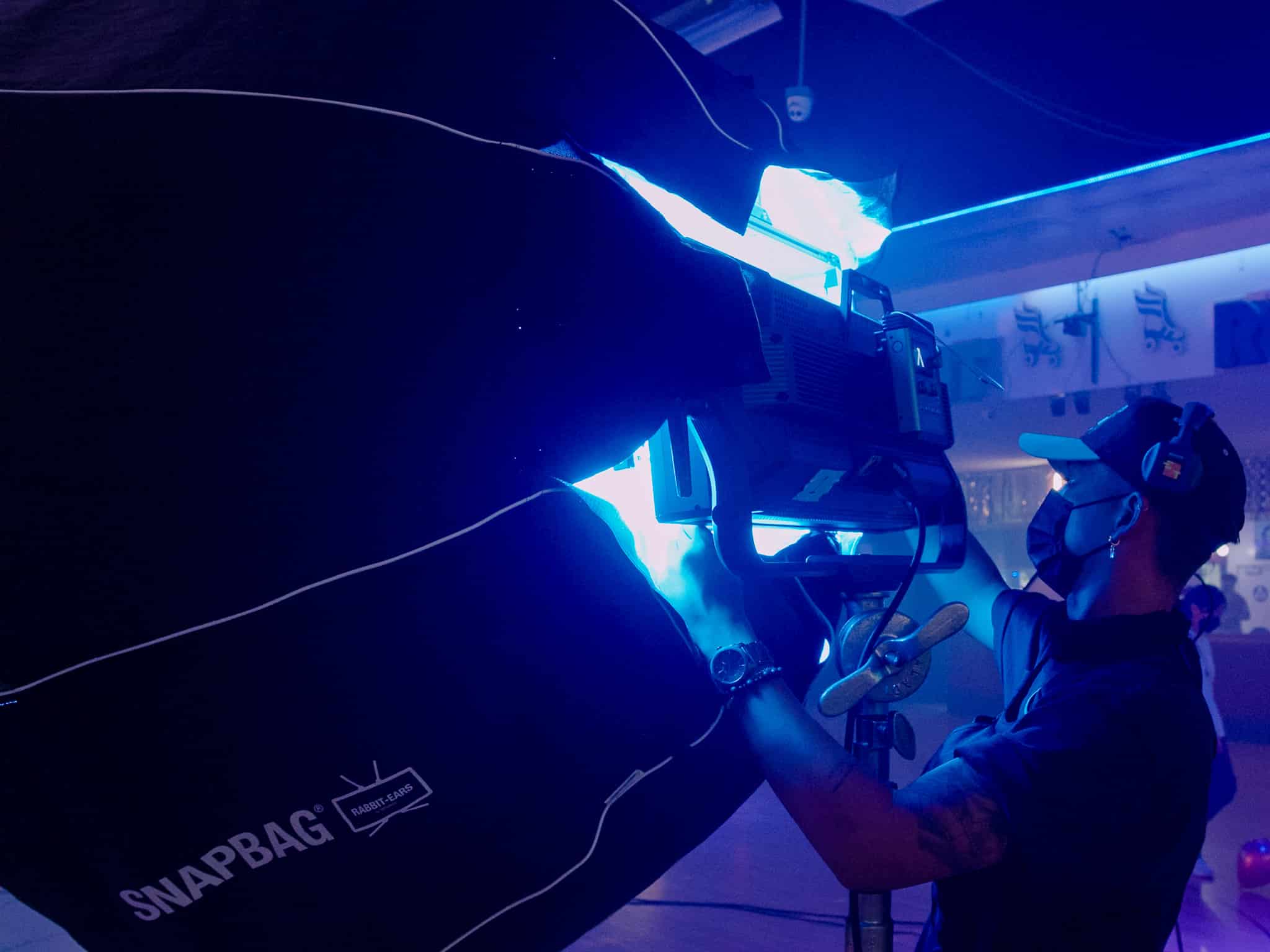 Den Aputure Nova P600c RGBWW LED Panel 03
