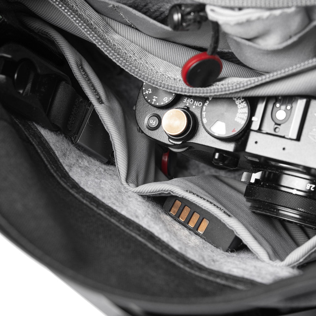 Peak Design Field Pouch V2 Black 03