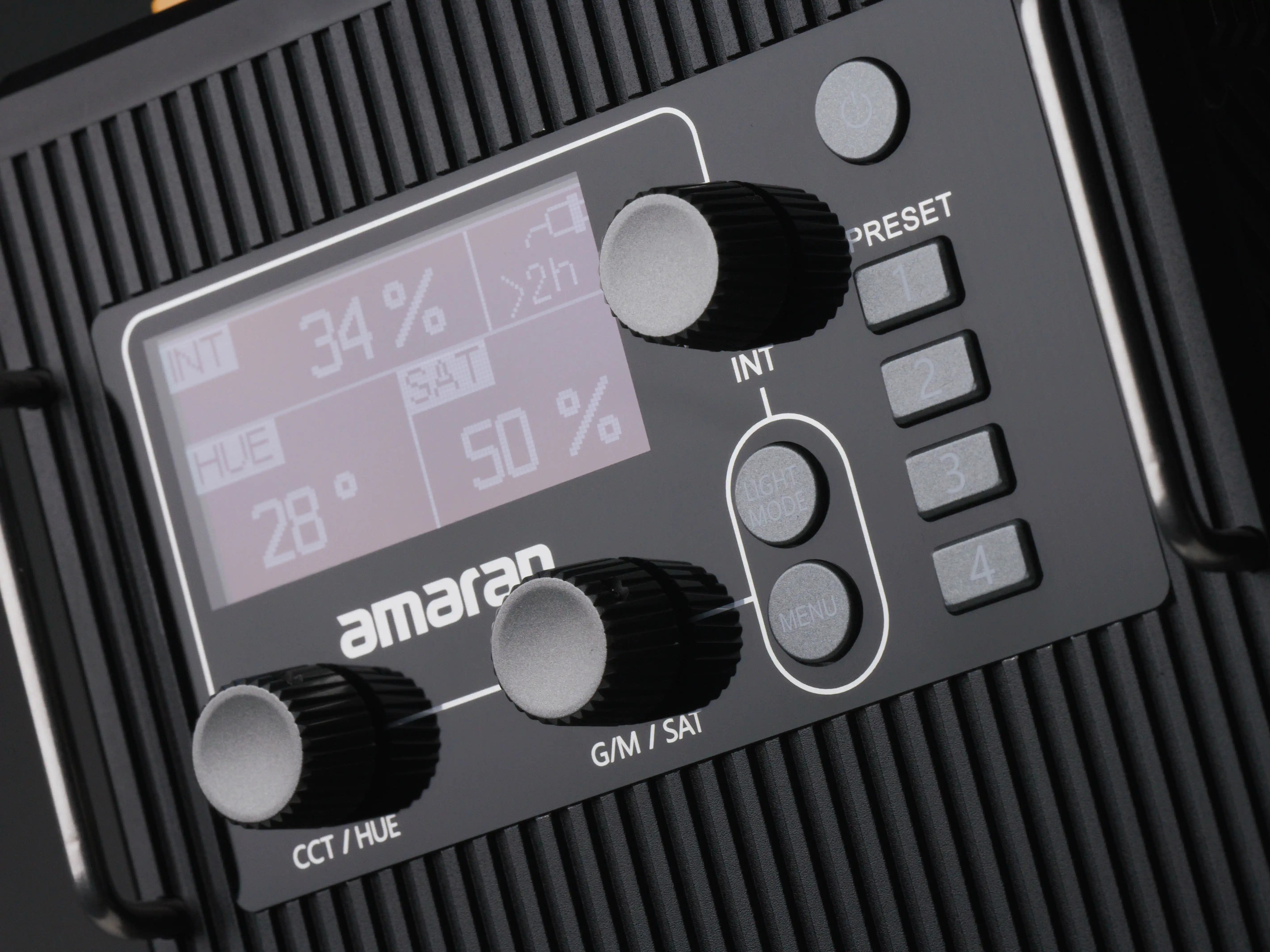 amaran F22c RGBWW 03
