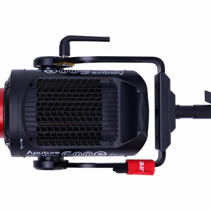 Đèn Aputure LS 600c Pro RGB (V-Mount)