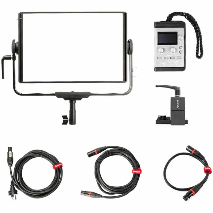 Đèn Aputure Nova P300c RGBWW LED Panel với Rolling Case Kit