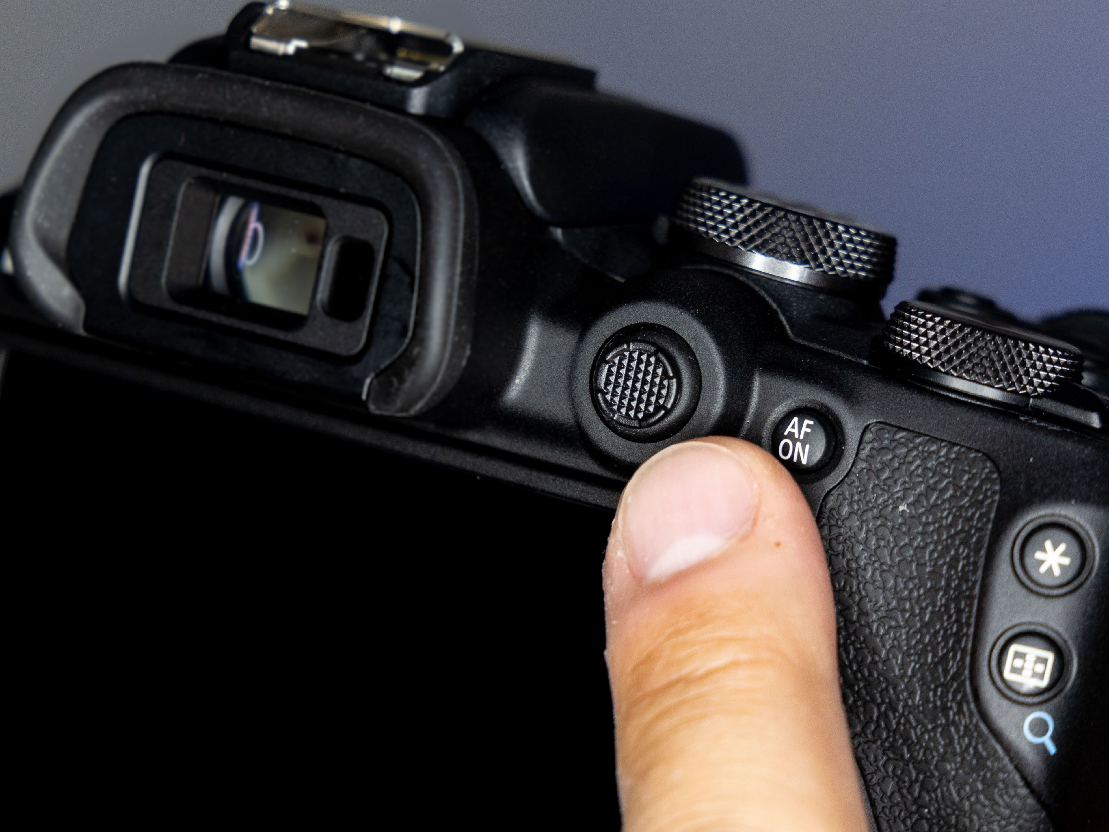 Canon EOS R10 2