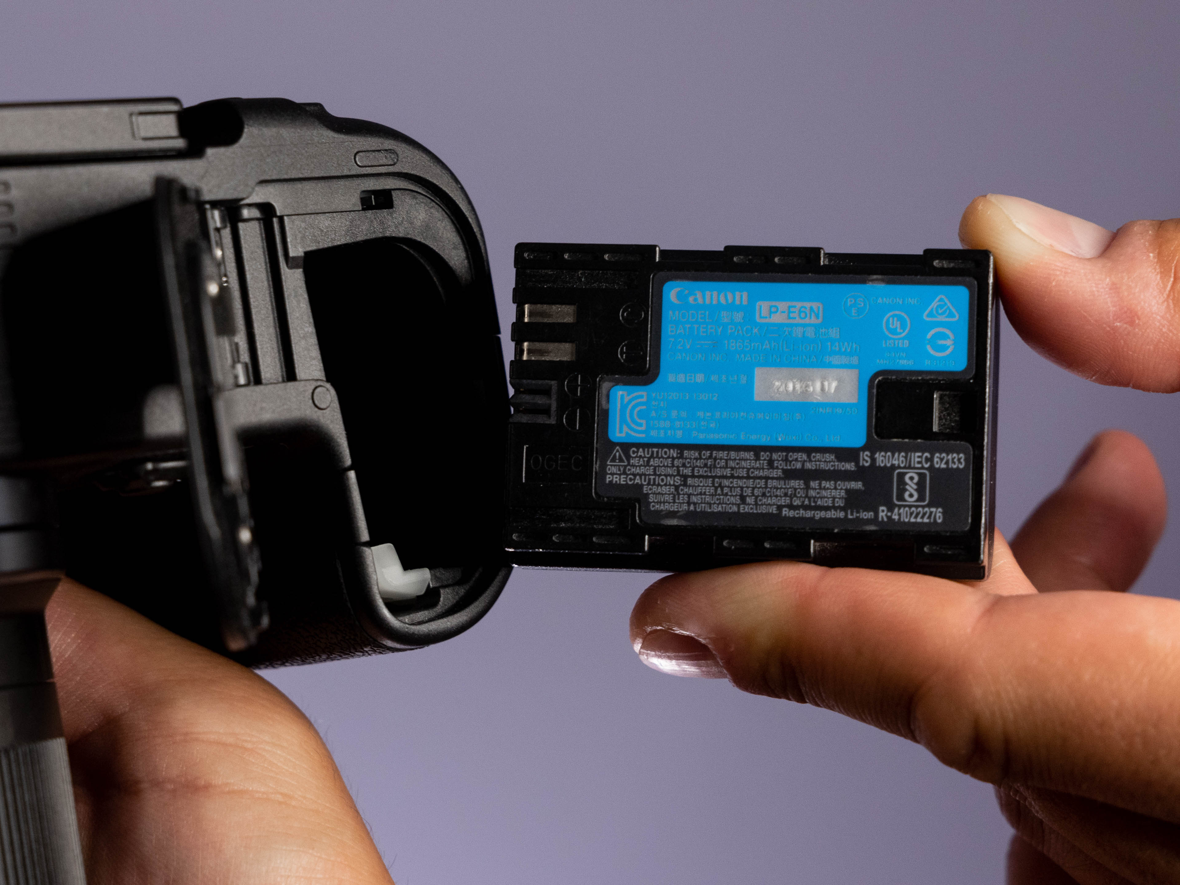 Canon EOS R7 6