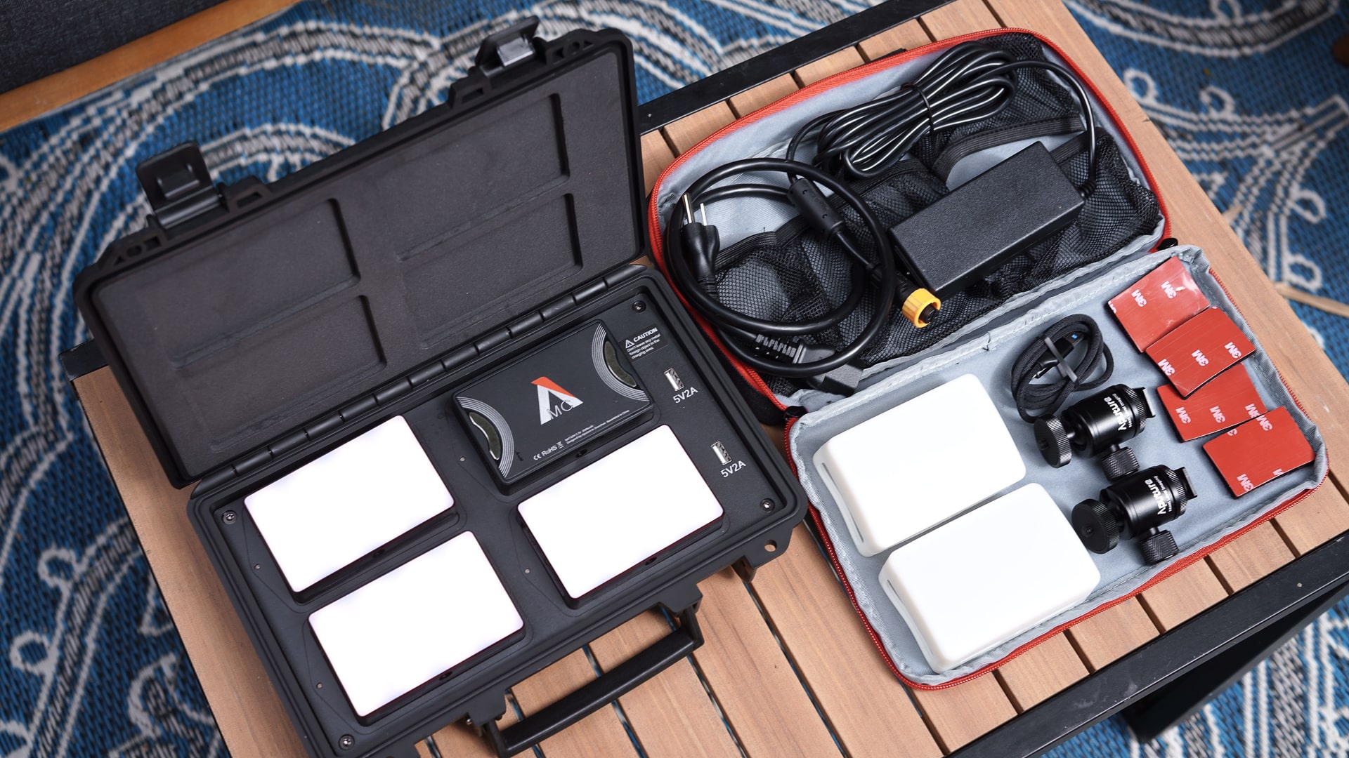 Aputure MC RGBWW Mini 4 Light Kit