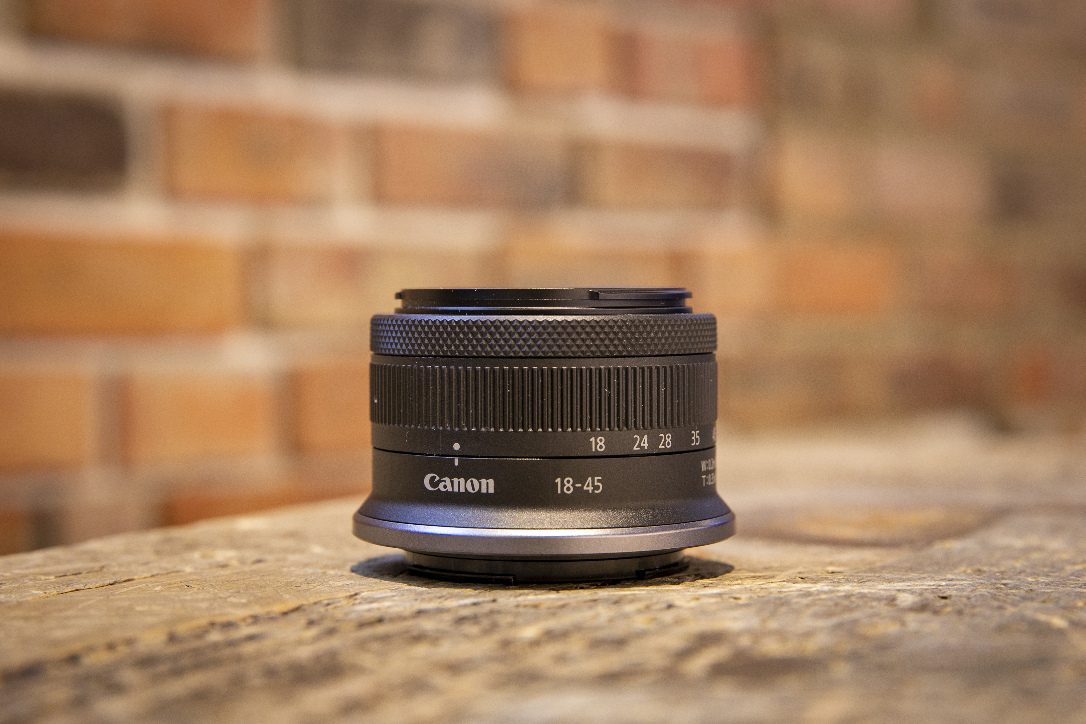 Canon RF S 18 45mm 02