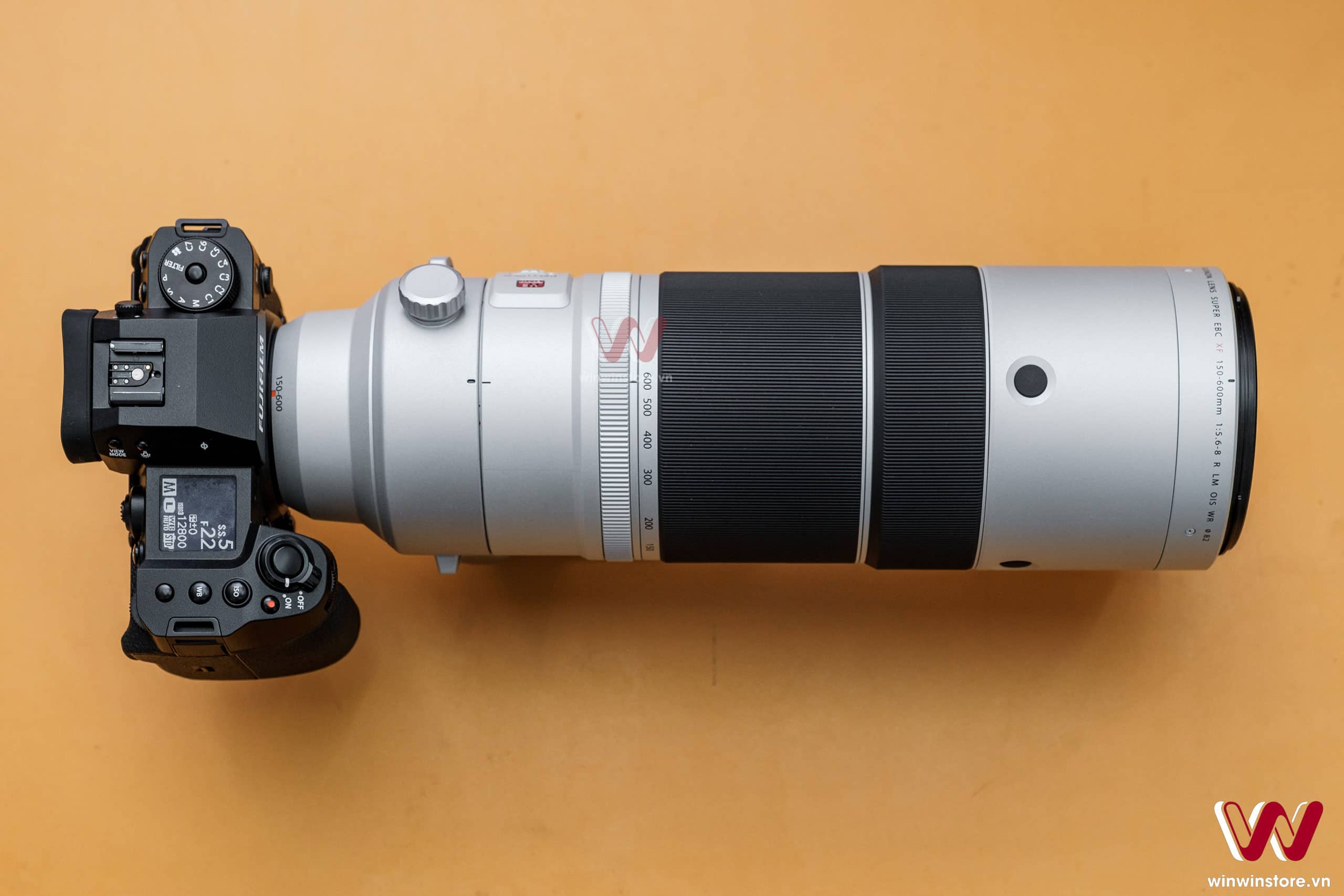 Trên tay ống kính Fujifilm XF 150-600mm F5.6-8 R LM OIS WR, ống kính siêu tele mới với kích thước và trọng lượng gọn nhẹ