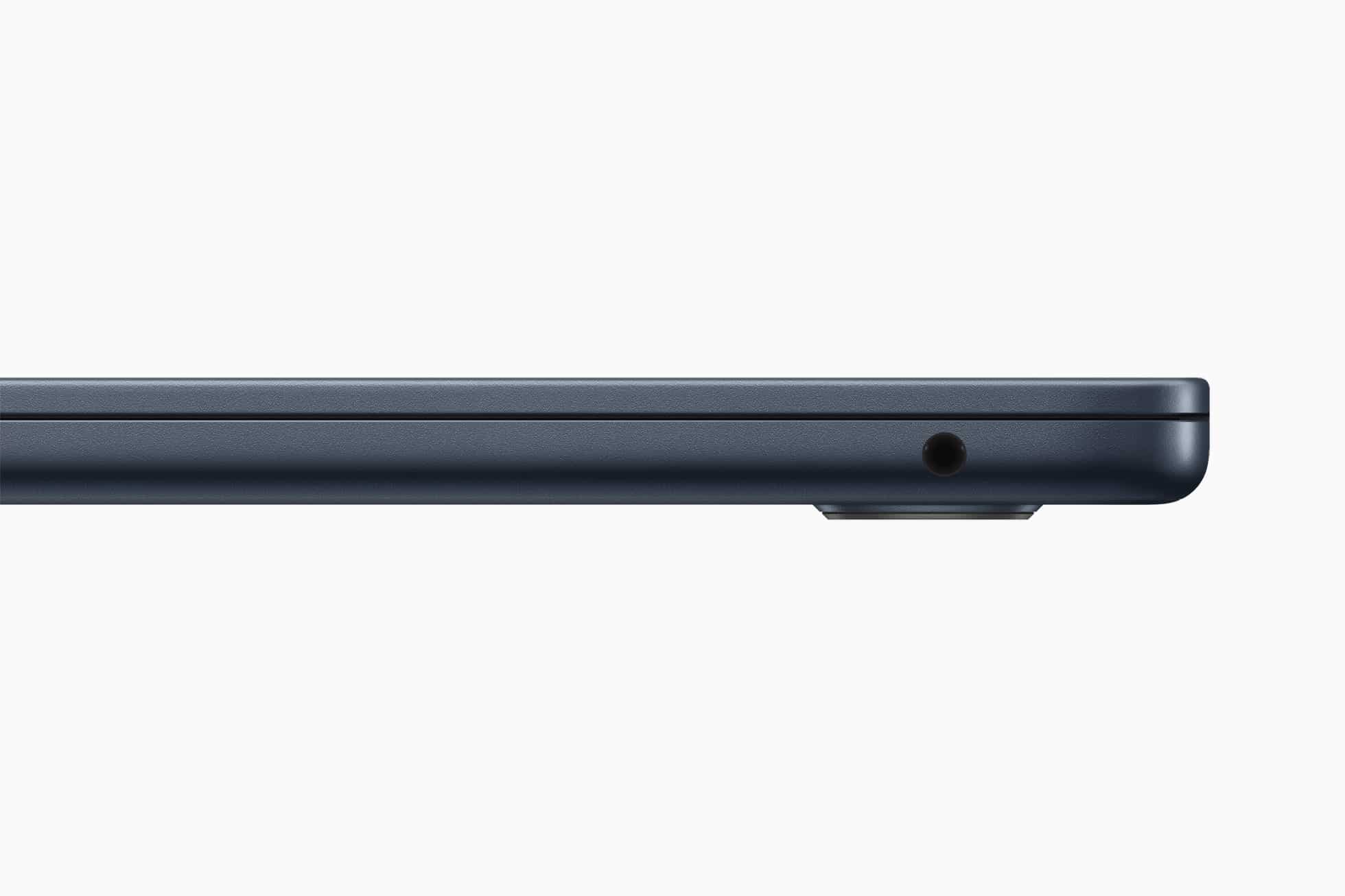 MacBook Air 2022 mới ra mắt trang bị chip M2 cùng với thay đổi thiết kế, màn hình tai thỏ và sạc MagSafe,...